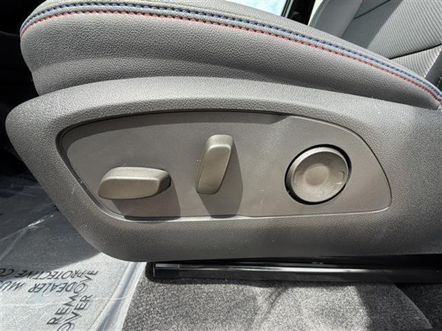 new 2025 Chevrolet Equinox EV car, priced at $46,736