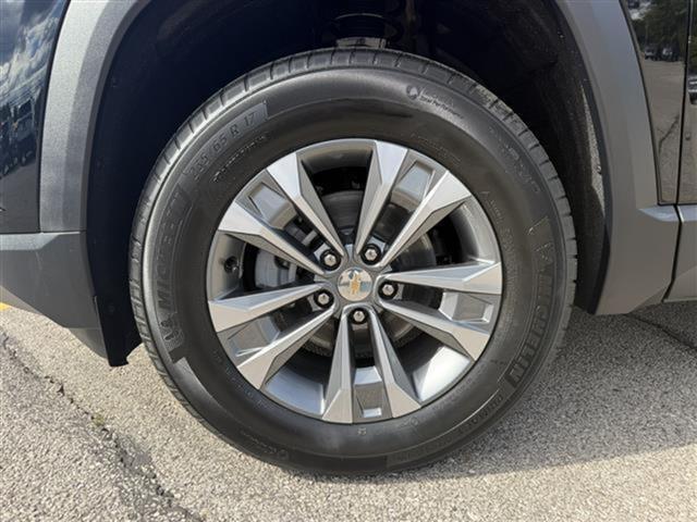 new 2026 Chevrolet Equinox car, priced at $34,064