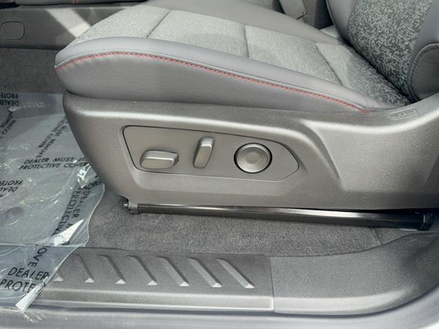 new 2026 Chevrolet Colorado car, priced at $45,536