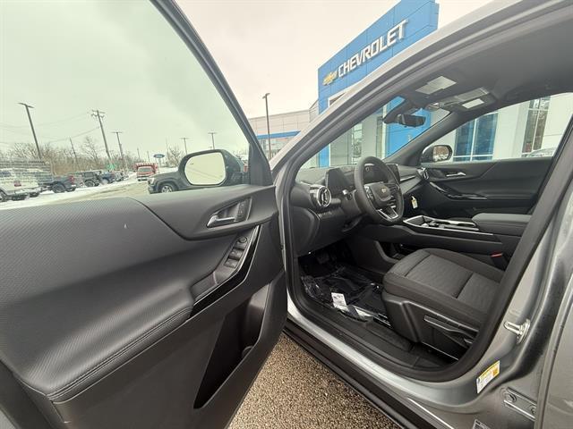 new 2026 Chevrolet Equinox car, priced at $32,500