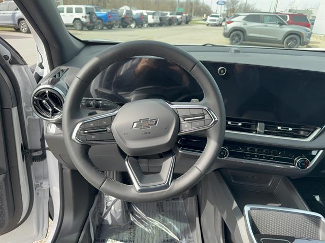 new 2026 Chevrolet Equinox car, priced at $33,213