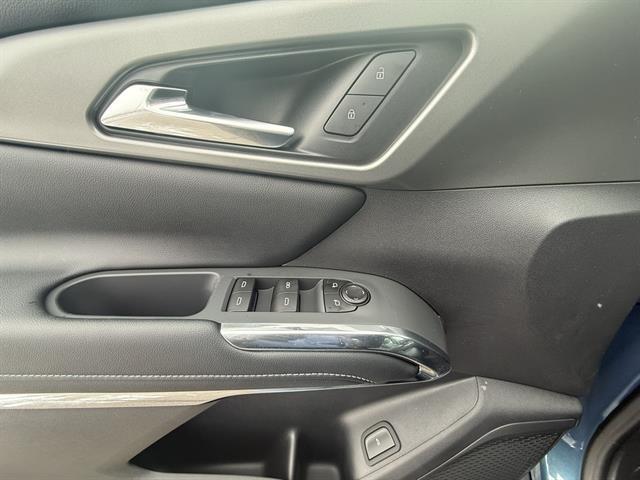 new 2026 Chevrolet Traverse car, priced at $47,132