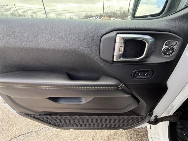 used 2025 Jeep Wrangler car, priced at $37,987