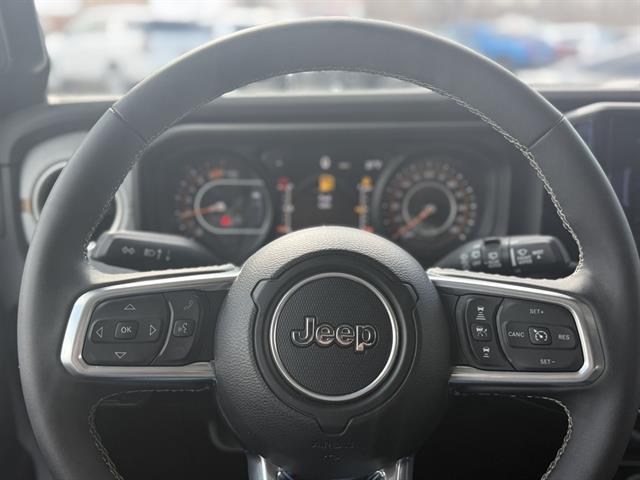 used 2025 Jeep Wrangler car, priced at $37,987