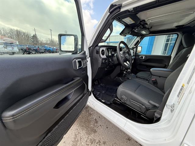 used 2025 Jeep Wrangler car, priced at $37,987