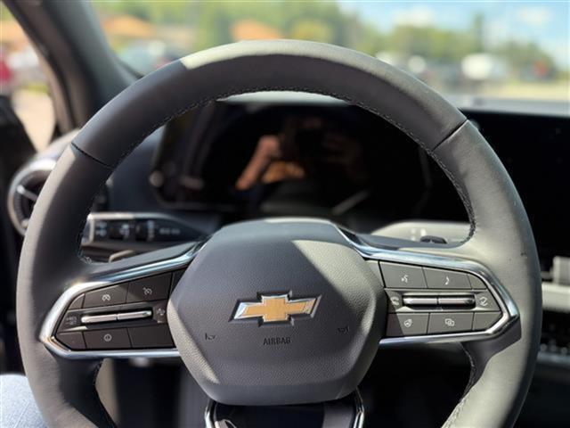 new 2026 Chevrolet Equinox car, priced at $32,101