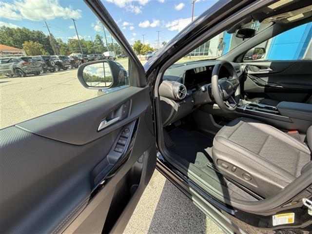 new 2026 Chevrolet Equinox car, priced at $32,101