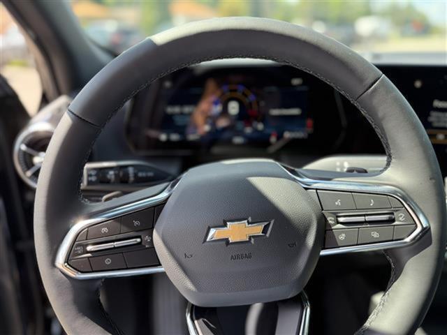 new 2026 Chevrolet Equinox car, priced at $32,101