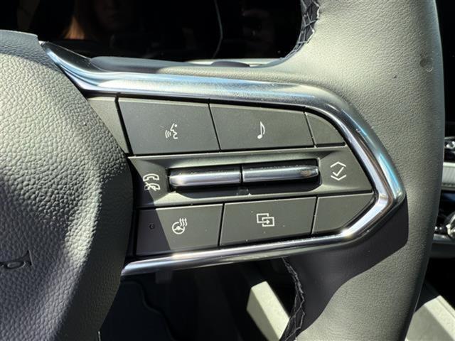 new 2026 Chevrolet Equinox car, priced at $32,101