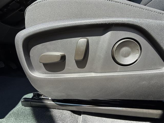 new 2026 Chevrolet Equinox car, priced at $32,101