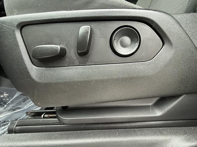 used 2022 Chevrolet Silverado 1500 car, priced at $31,963