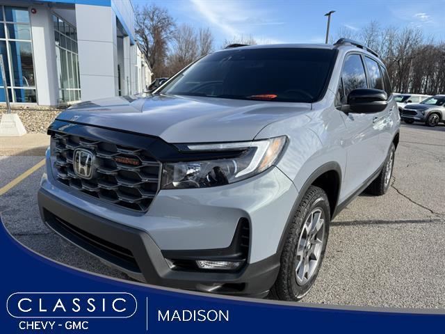 used 2023 Honda Passport car, priced at $33,887