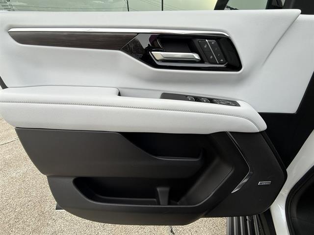 used 2025 Chevrolet Suburban car, priced at $74,720