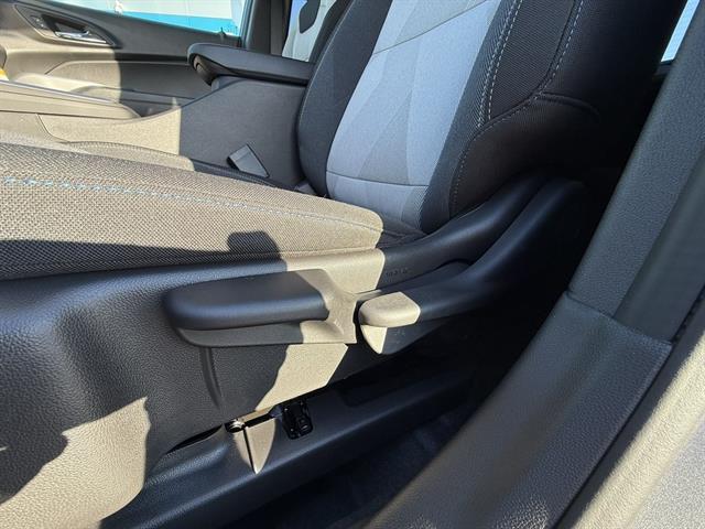 new 2026 Chevrolet Trax car, priced at $25,125