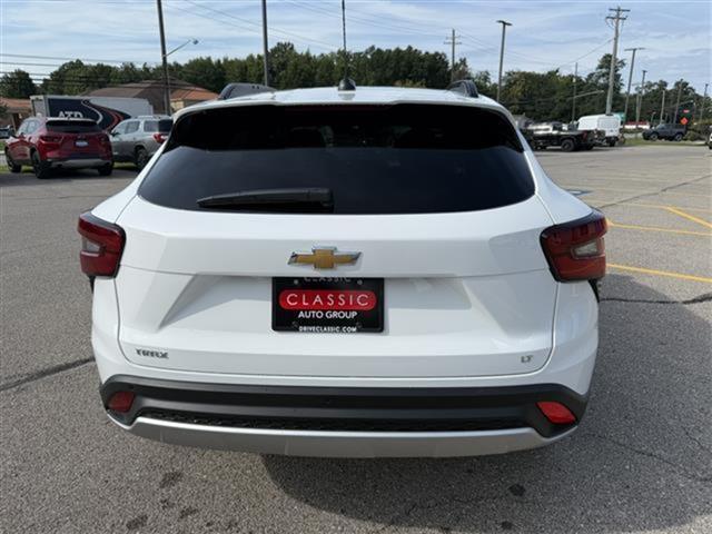 new 2025 Chevrolet Trax car, priced at $23,599