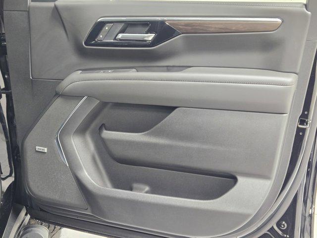 new 2026 Chevrolet Suburban car, priced at $77,330