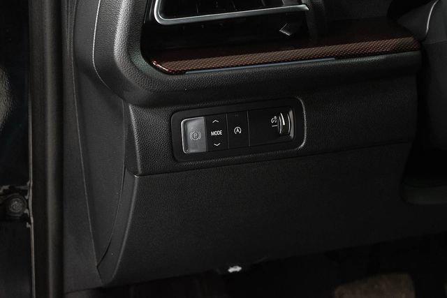 used 2025 Chevrolet Traverse car, priced at $50,886