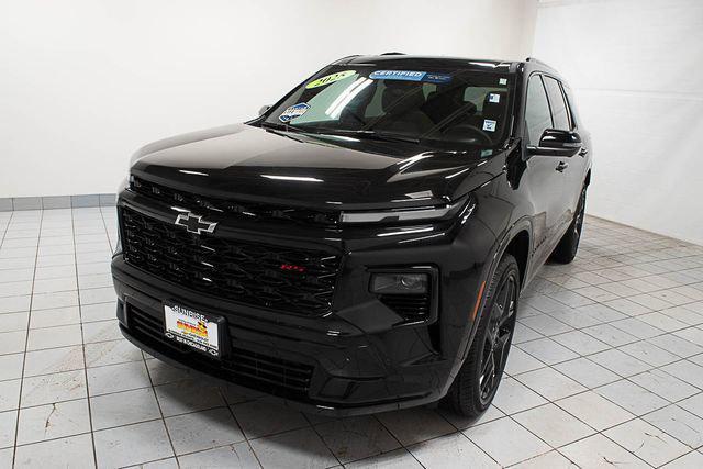 used 2025 Chevrolet Traverse car, priced at $50,886