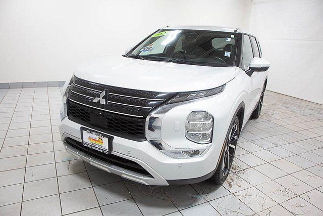 used 2024 Mitsubishi Outlander car, priced at $22,486