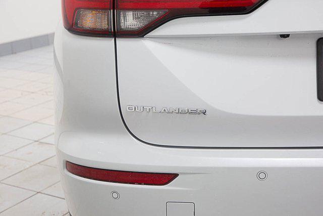 used 2024 Mitsubishi Outlander car, priced at $23,486