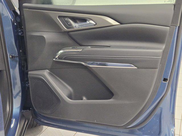 new 2026 Chevrolet Traverse car, priced at $38,619