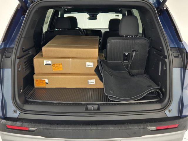 new 2026 Chevrolet Traverse car, priced at $38,619