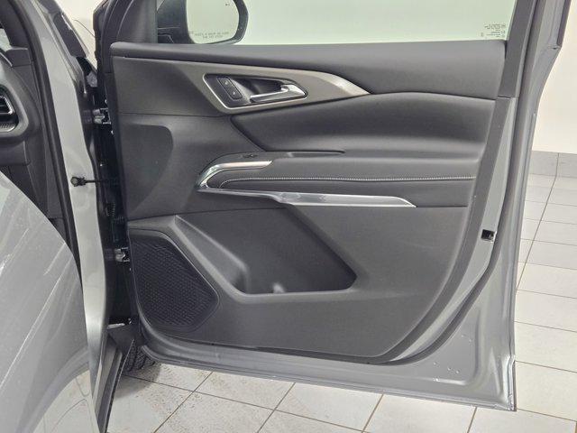 new 2026 Chevrolet Traverse car, priced at $37,633