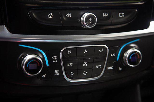 2020 Black Cherry Metallic Chevrolet Traverse