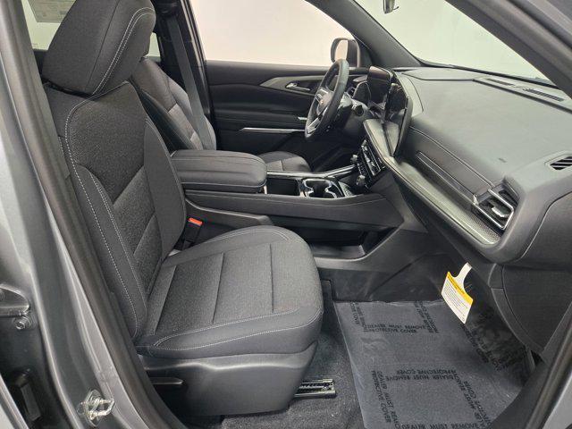 new 2026 Chevrolet Traverse car, priced at $41,533
