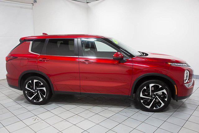used 2024 Mitsubishi Outlander car, priced at $24,786