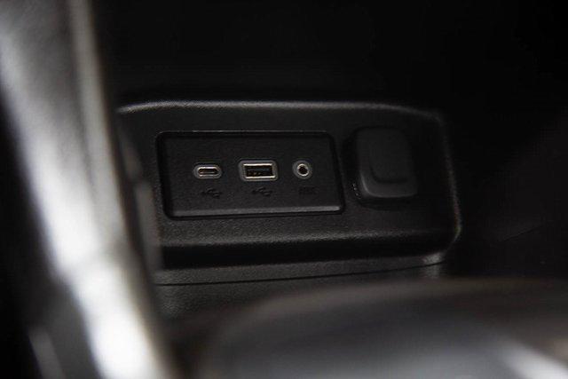 used 2024 Chevrolet Equinox car, priced at $22,986