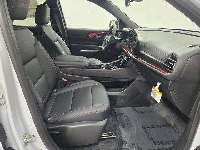 new 2026 Chevrolet Traverse car, priced at $48,580