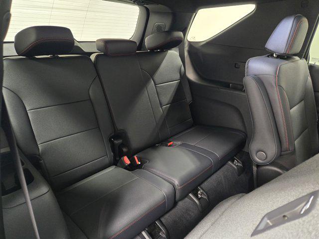 new 2026 Chevrolet Traverse car, priced at $48,580