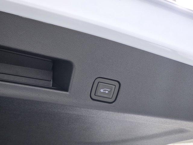 new 2026 Chevrolet Traverse car, priced at $57,414