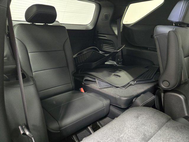 new 2026 Chevrolet Traverse car, priced at $43,272