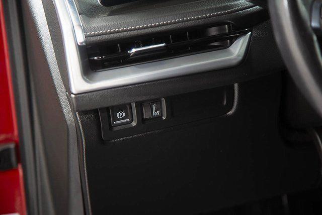 used 2024 Cadillac XT4 car, priced at $25,886