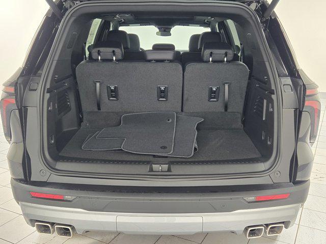 new 2026 Chevrolet Traverse car, priced at $41,135