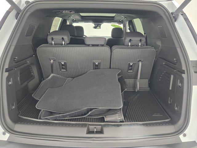 new 2026 Chevrolet Traverse car, priced at $40,742