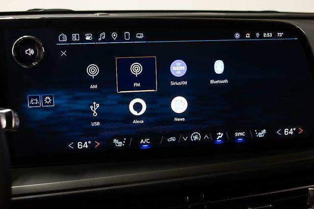 used 2024 Chevrolet Traverse car, priced at $35,886