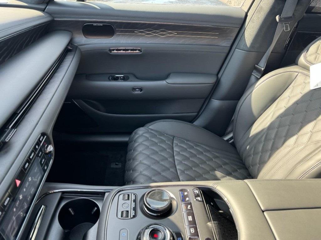 new 2026 Genesis G90 car, priced at $103,160
