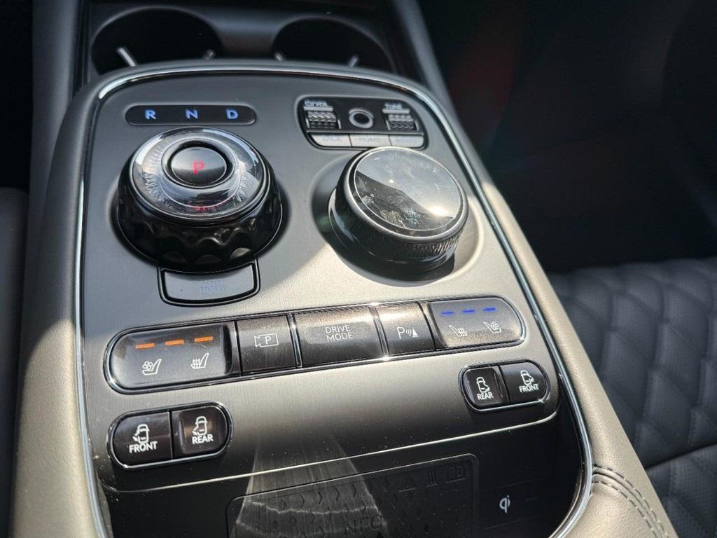 new 2026 Genesis G90 car, priced at $103,160