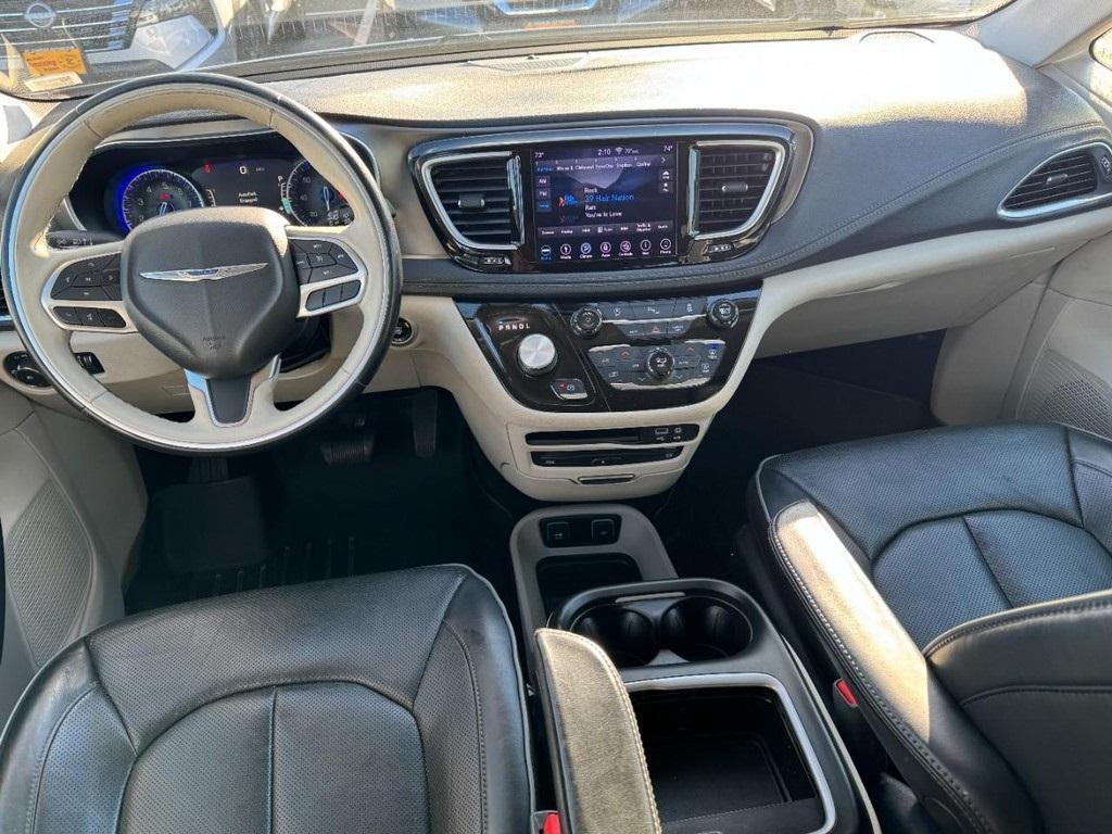 used 2019 Chrysler Pacifica car, priced at $12,915