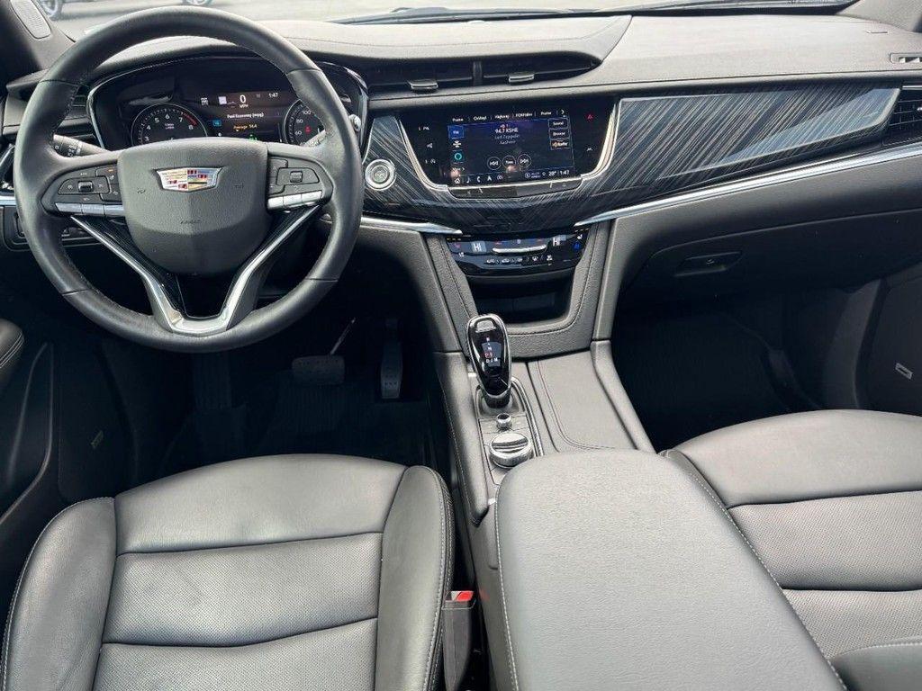 used 2024 Cadillac XT6 car, priced at $40,837