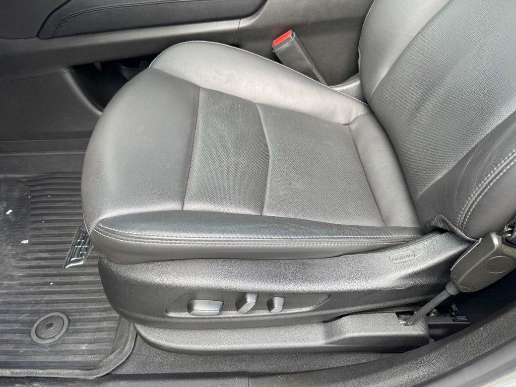 used 2024 Cadillac XT6 car, priced at $40,837