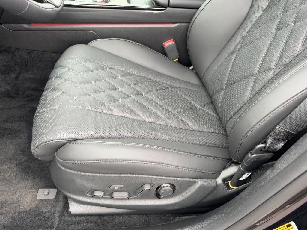 new 2026 Genesis G80 car, priced at $81,785