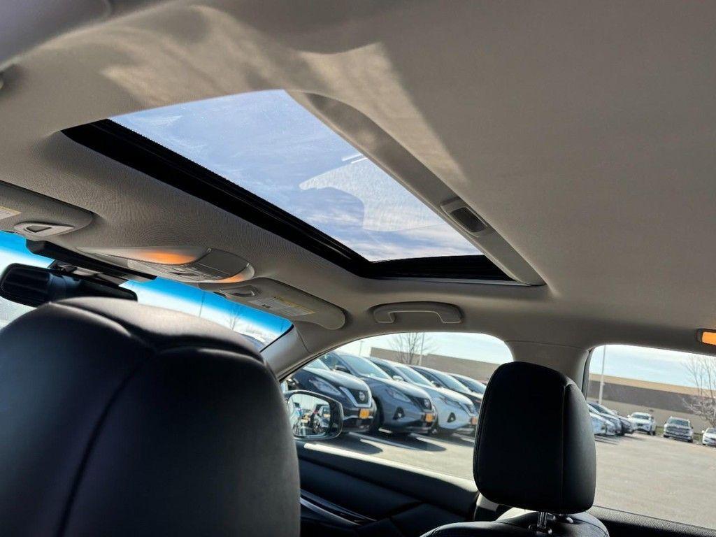 used 2016 INFINITI Q70 car, priced at $15,995