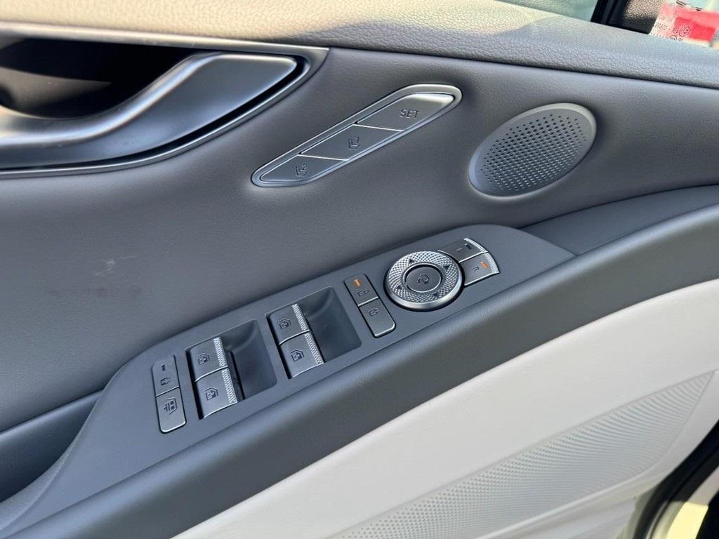 new 2026 Genesis G80 car, priced at $80,110