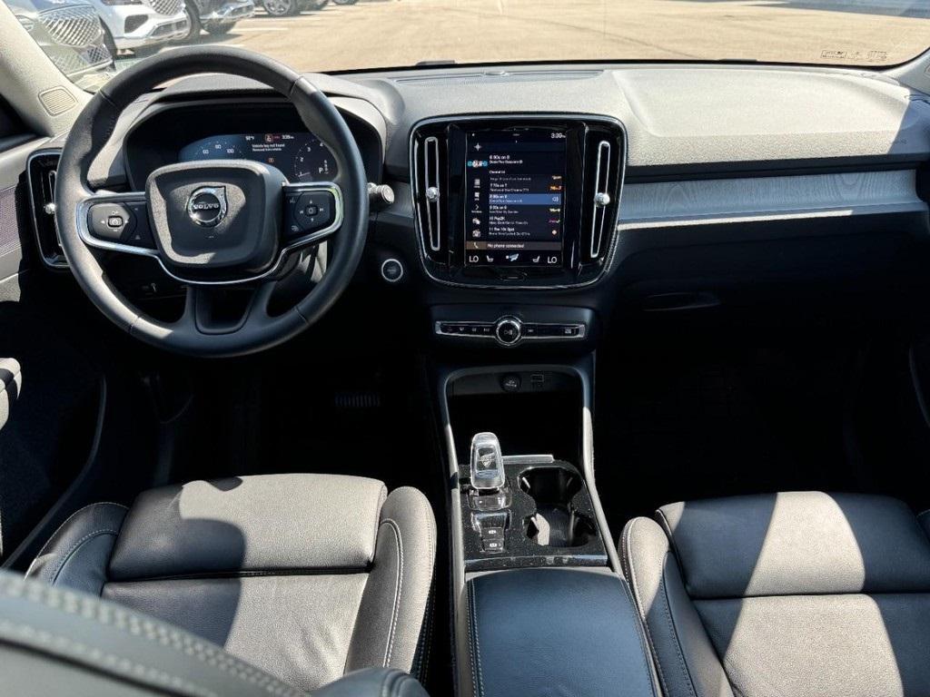 used 2022 Volvo XC40 car, priced at $25,994