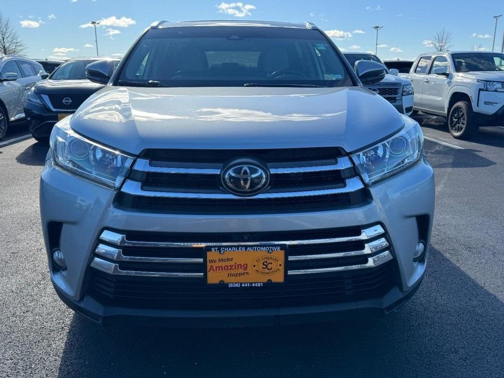 used 2018 Toyota Highlander car, priced at $17,777