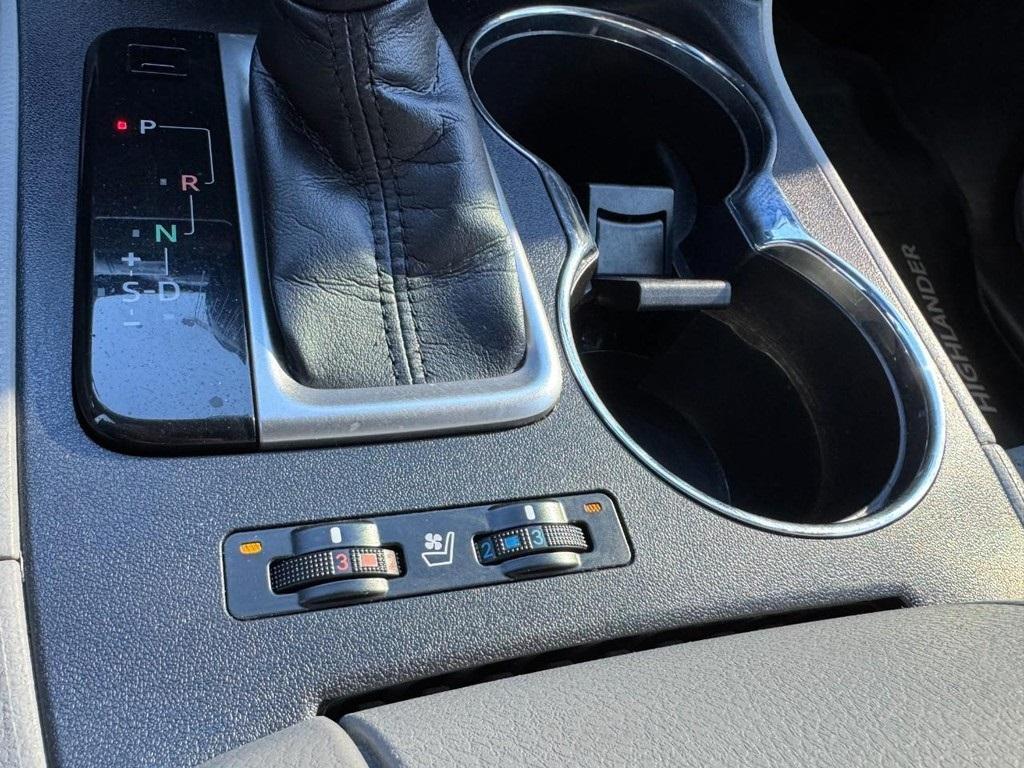 used 2018 Toyota Highlander car, priced at $17,777